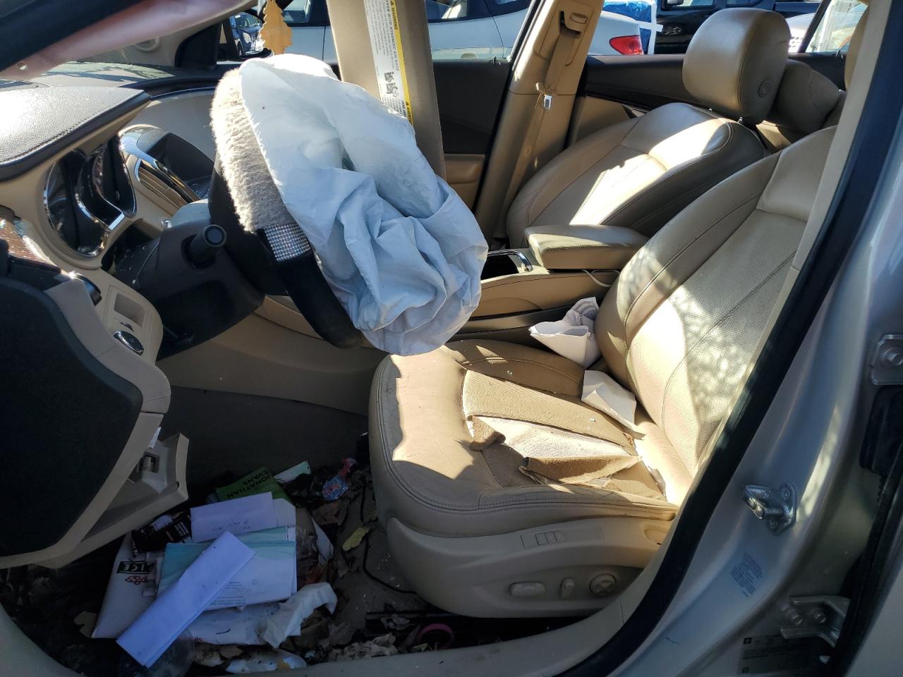 Buick LaCrosse Cxl Image 6