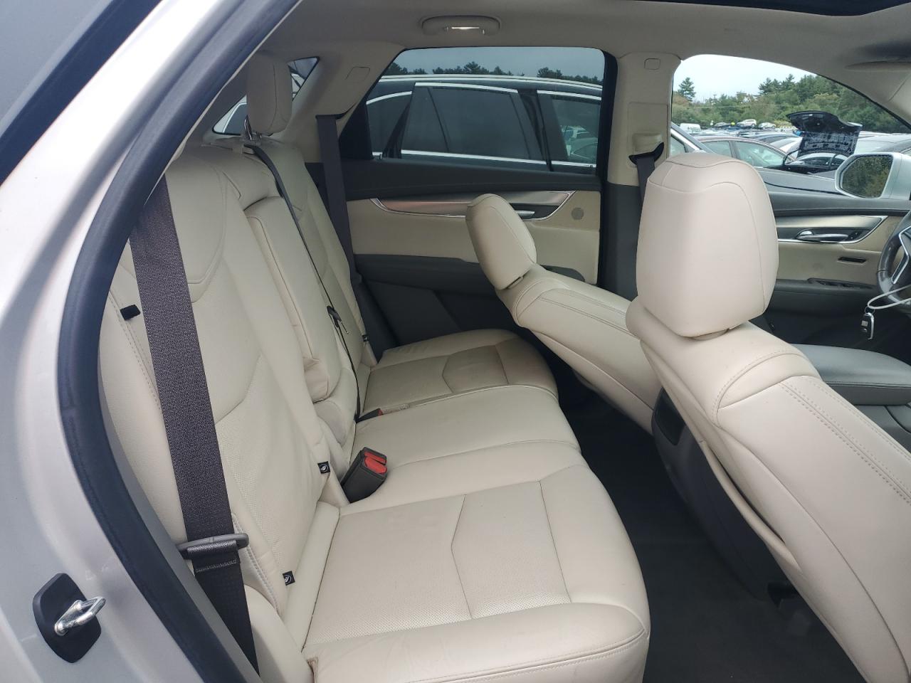 Cadillac XT5 Luxury Image 12