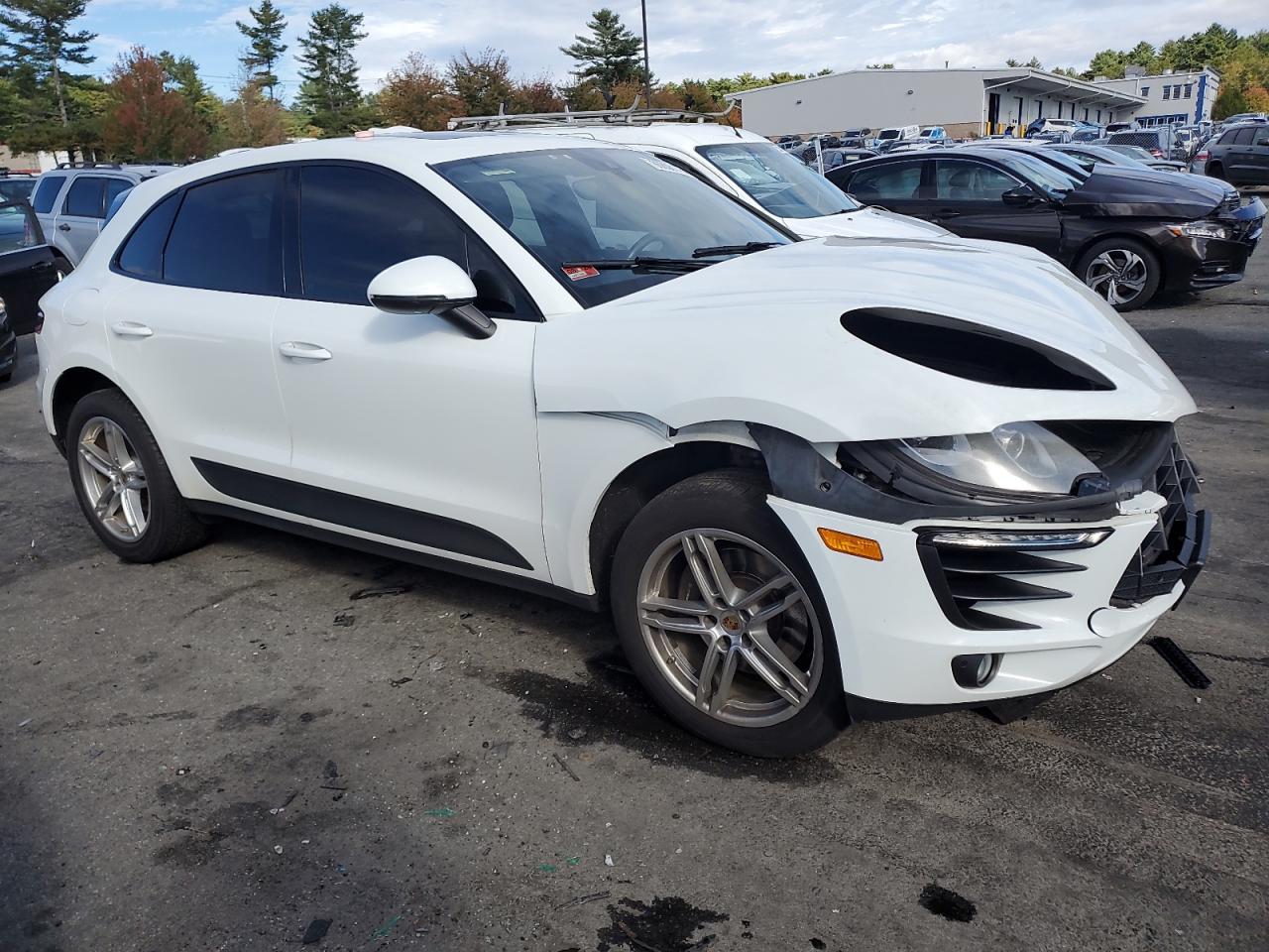 Porsche Macan Image 8