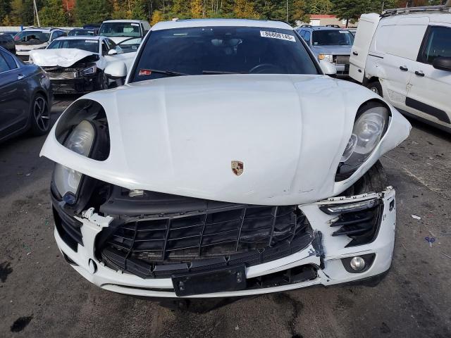 Porsche Macan Image 2