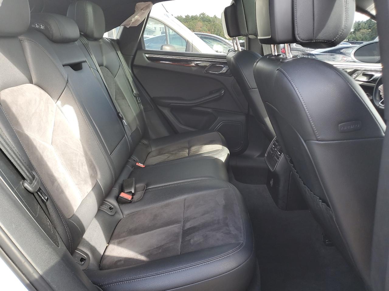 Porsche Macan Image 6