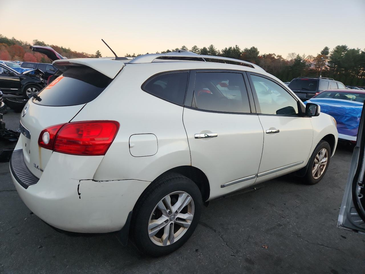 Nissan Rogue S Image 13