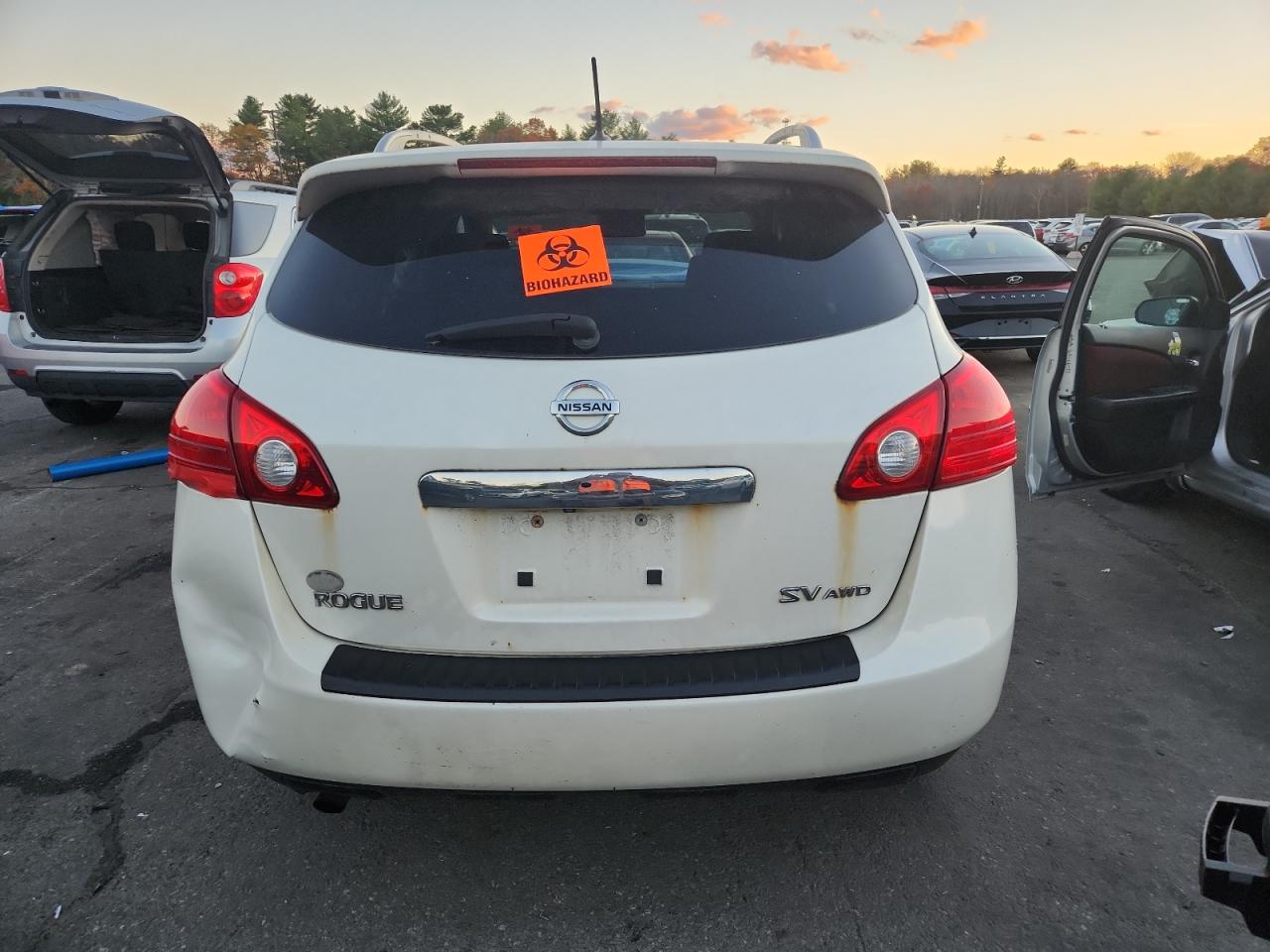 Nissan Rogue S Image 7