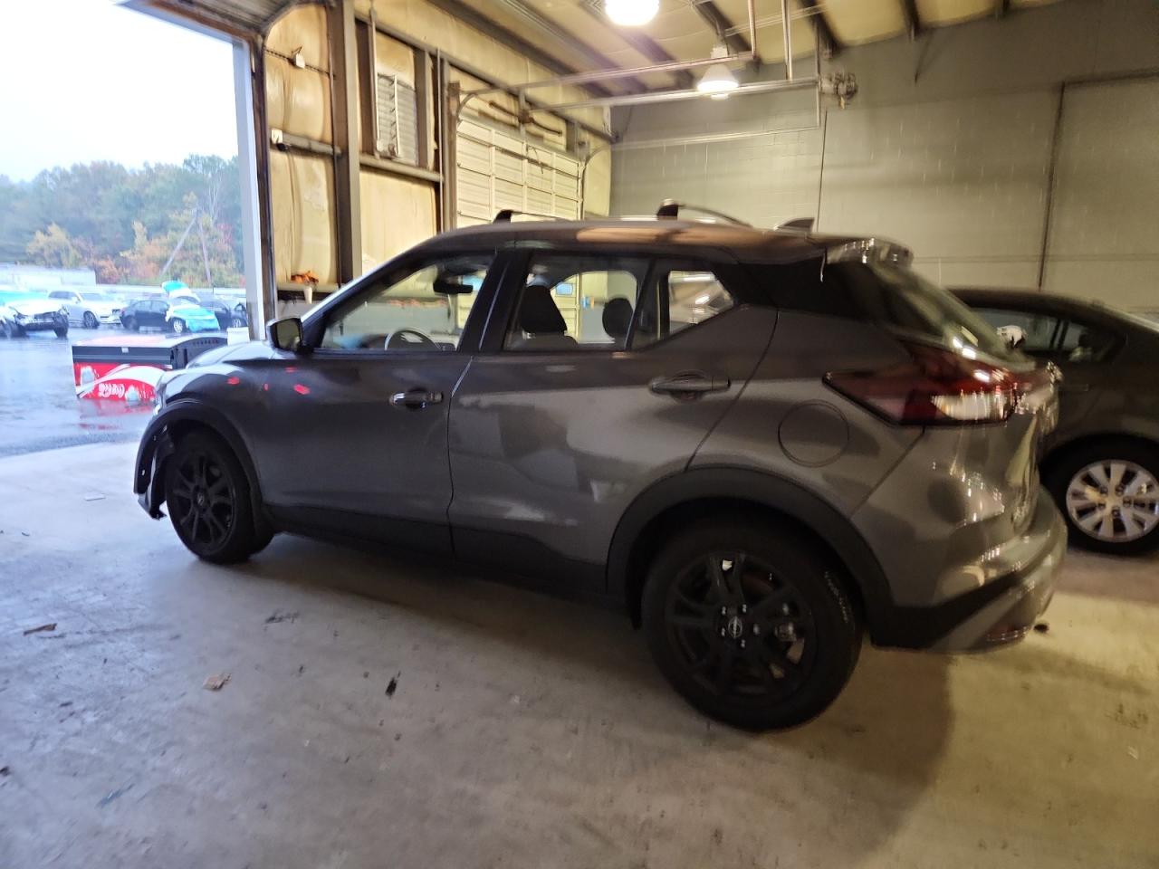 Nissan Kicks Sv Image 3