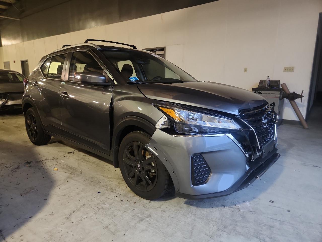 Nissan Kicks Sv Image 4