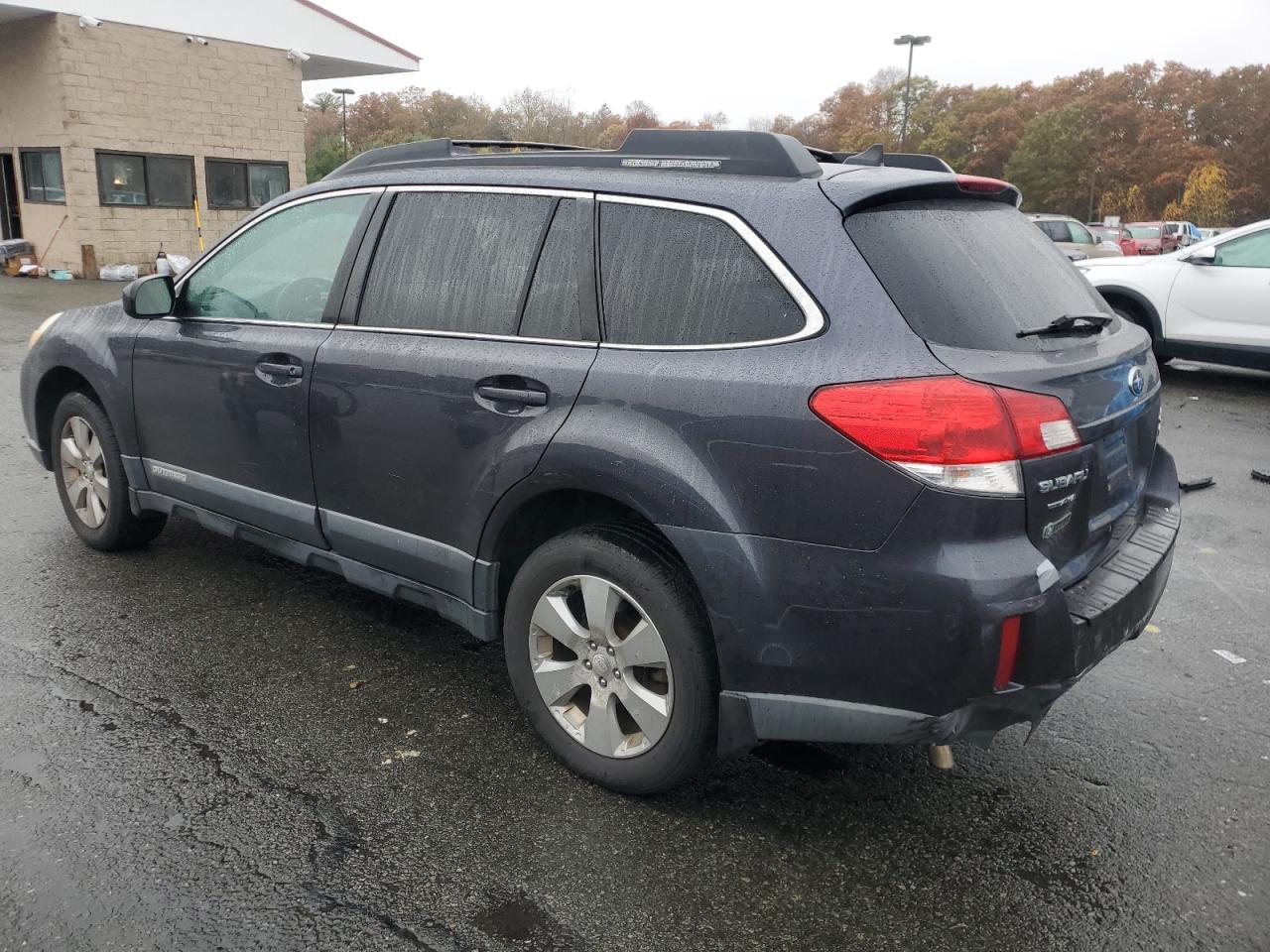 Subaru Outback 3.6r Limited Image 6