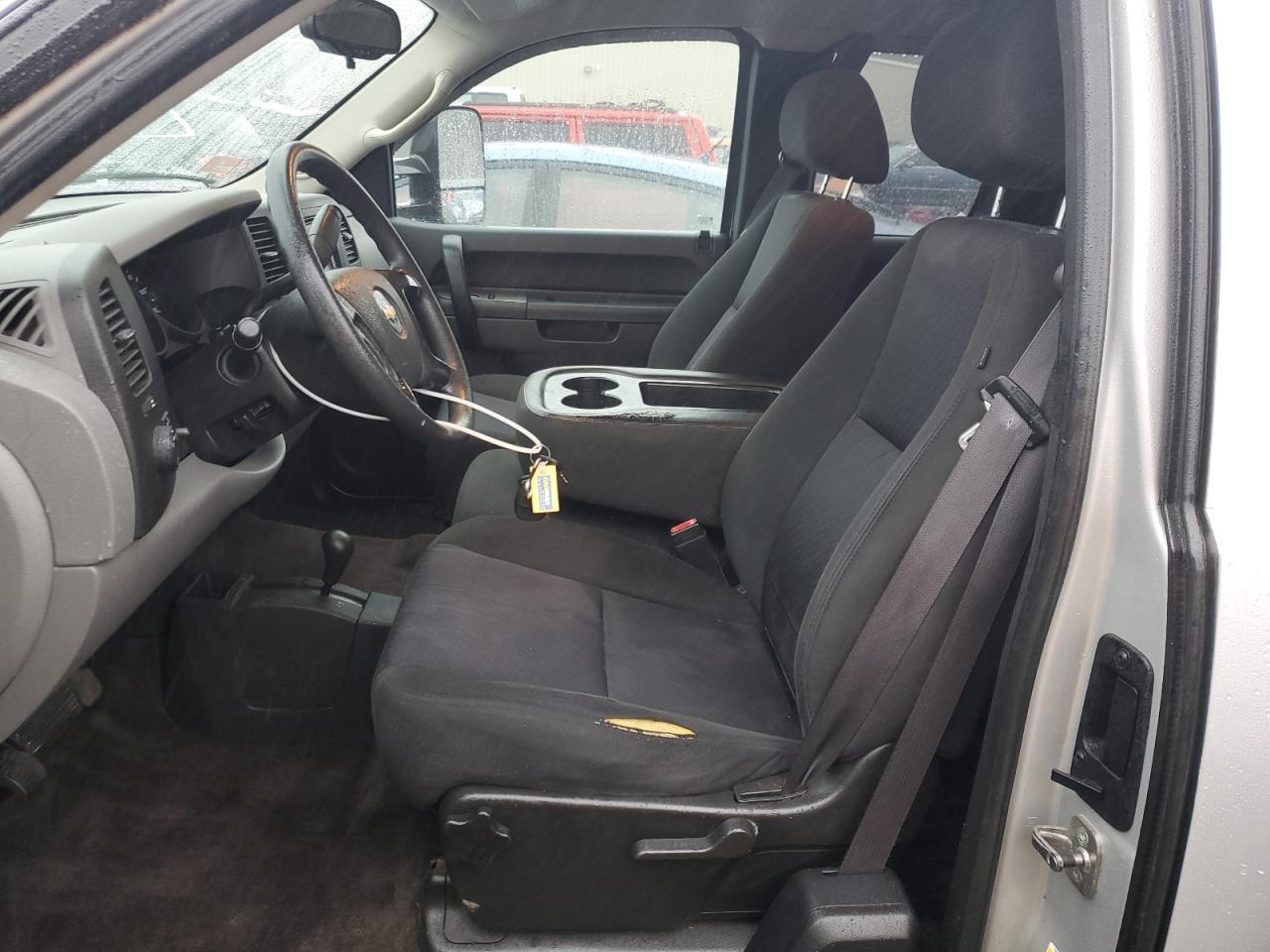 Chevrolet Silverado K1500 Ls Image 4