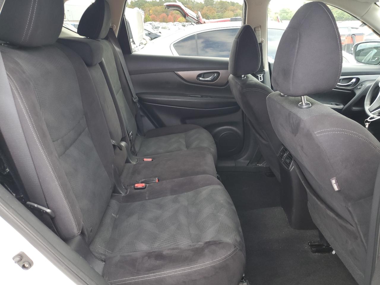 Nissan Rogue S Image 4