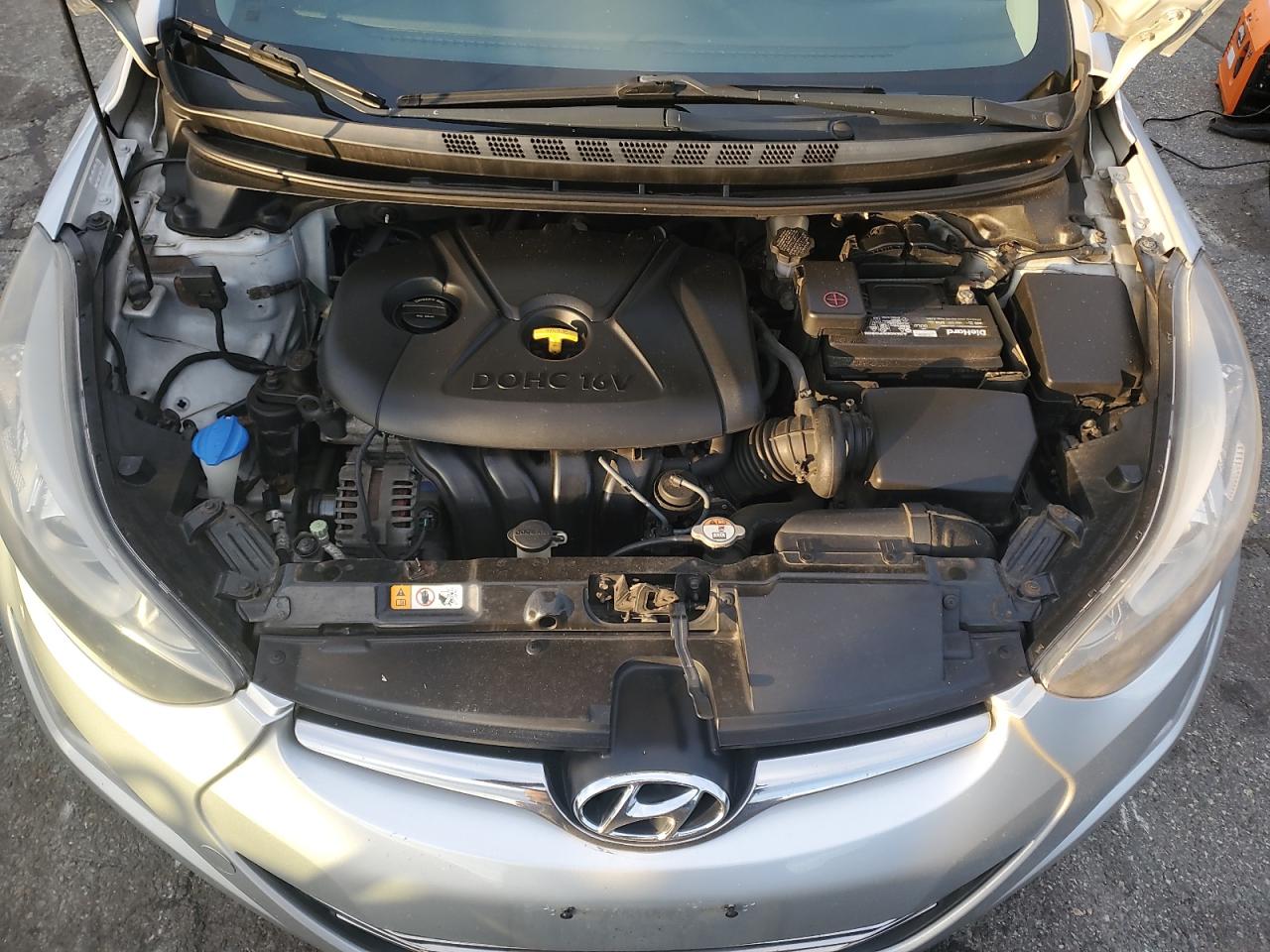 Hyundai ELANTRA Se Image 7