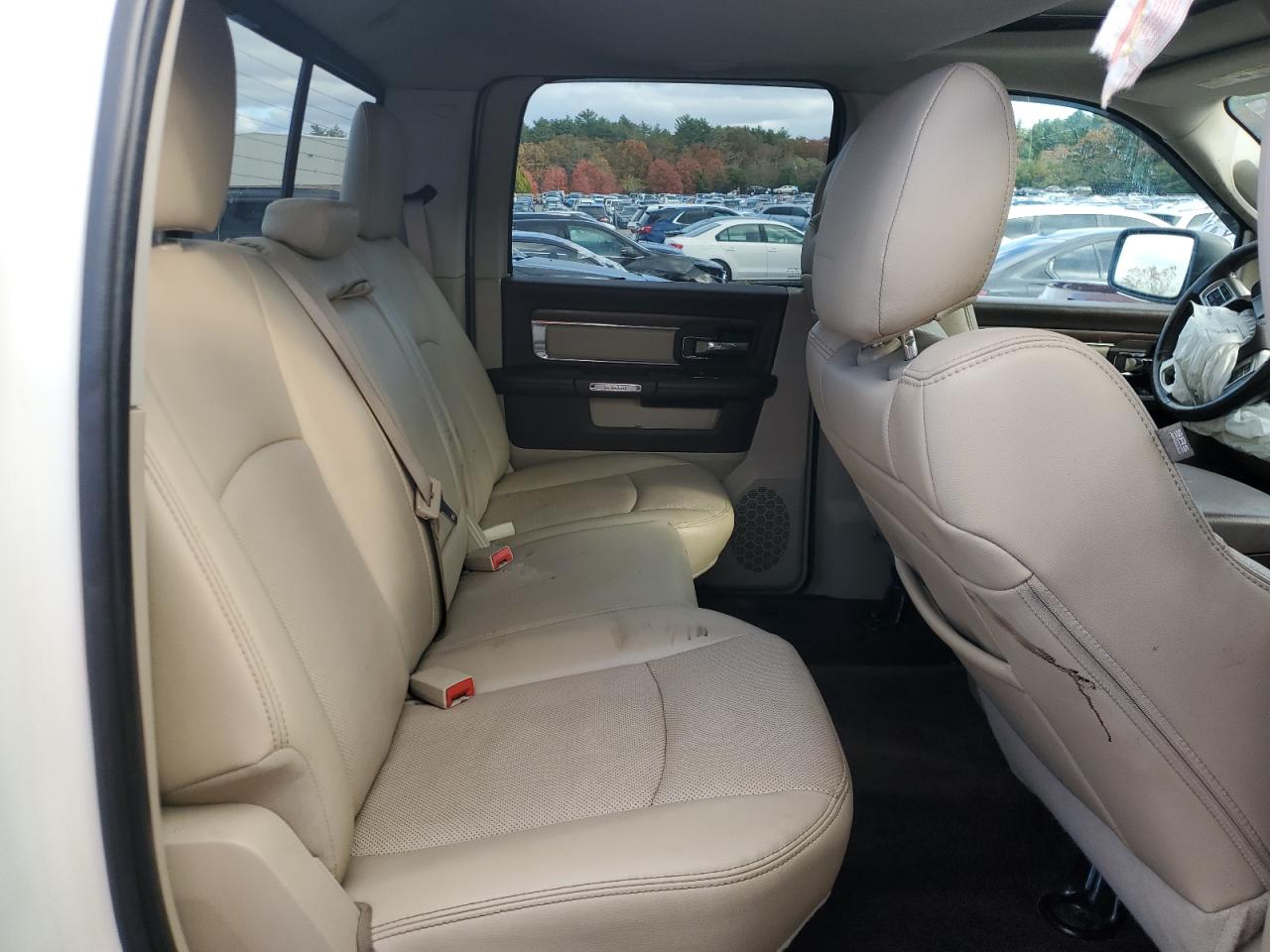 Ram 1500 Laramie Image 12