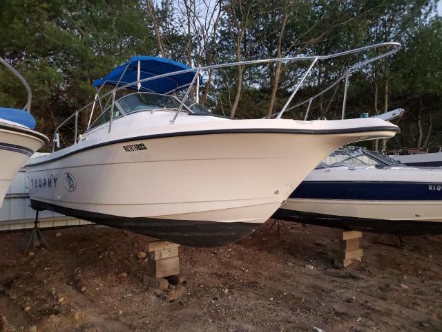 Salvage Bayliner Boat