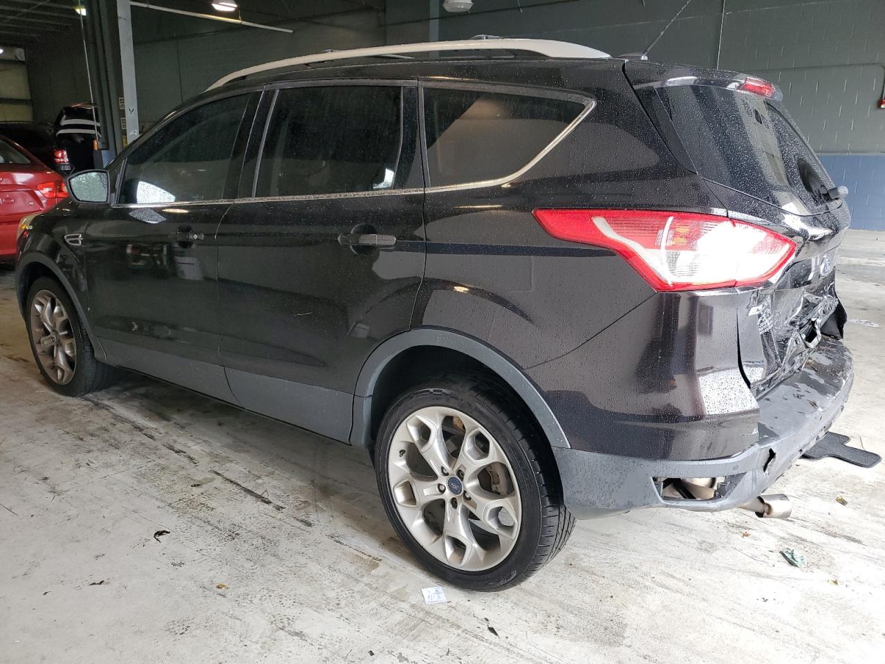 Ford Escape Titanium Image 2