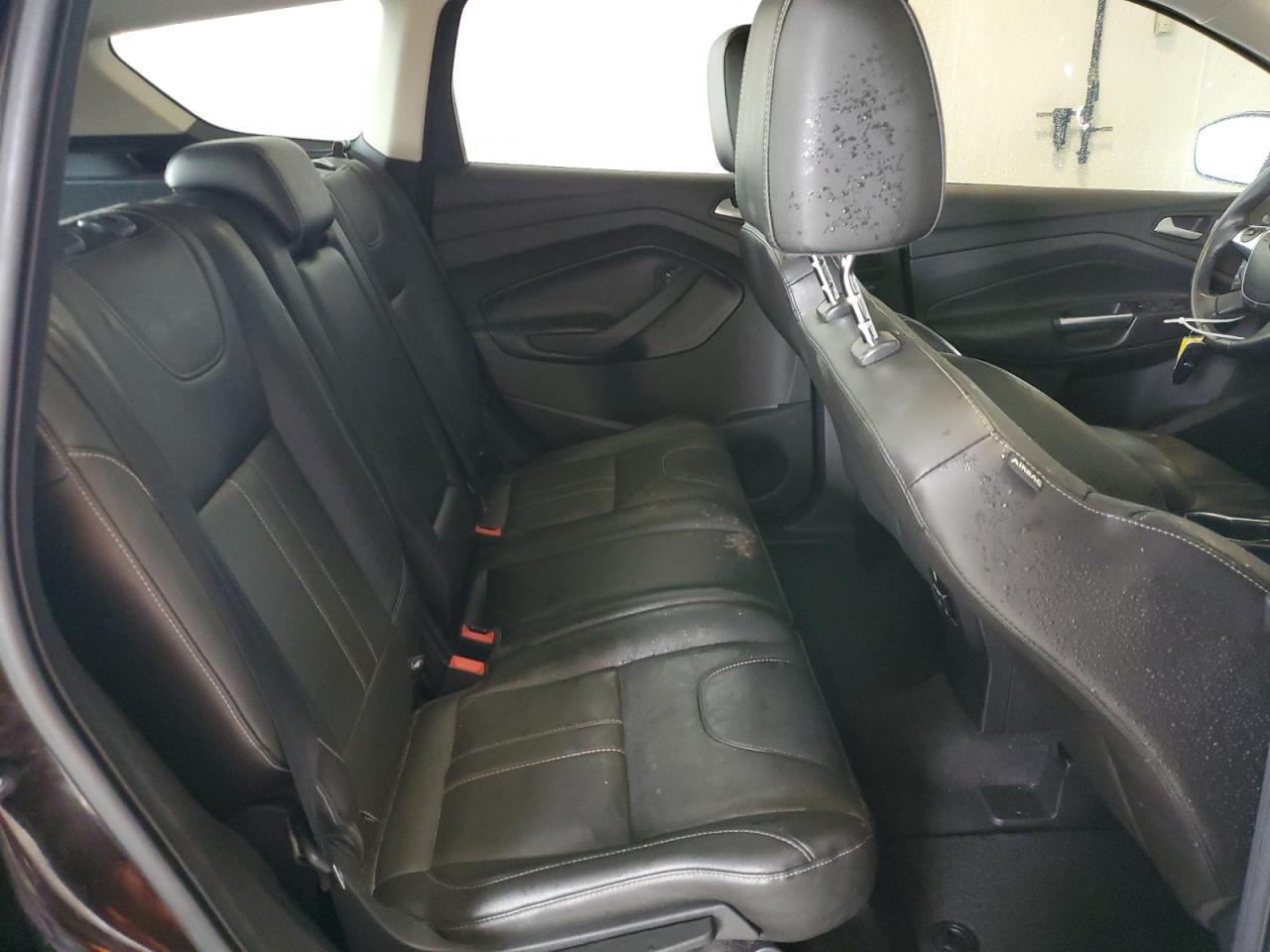 Ford Escape Titanium Image 8