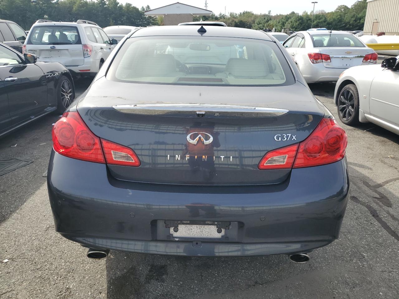INFINITI G37 Image 8