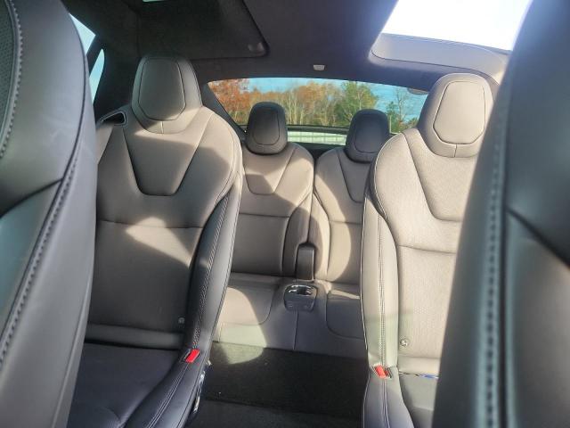 Tesla Model X Image 10