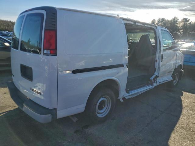 Chevrolet Express Image 4