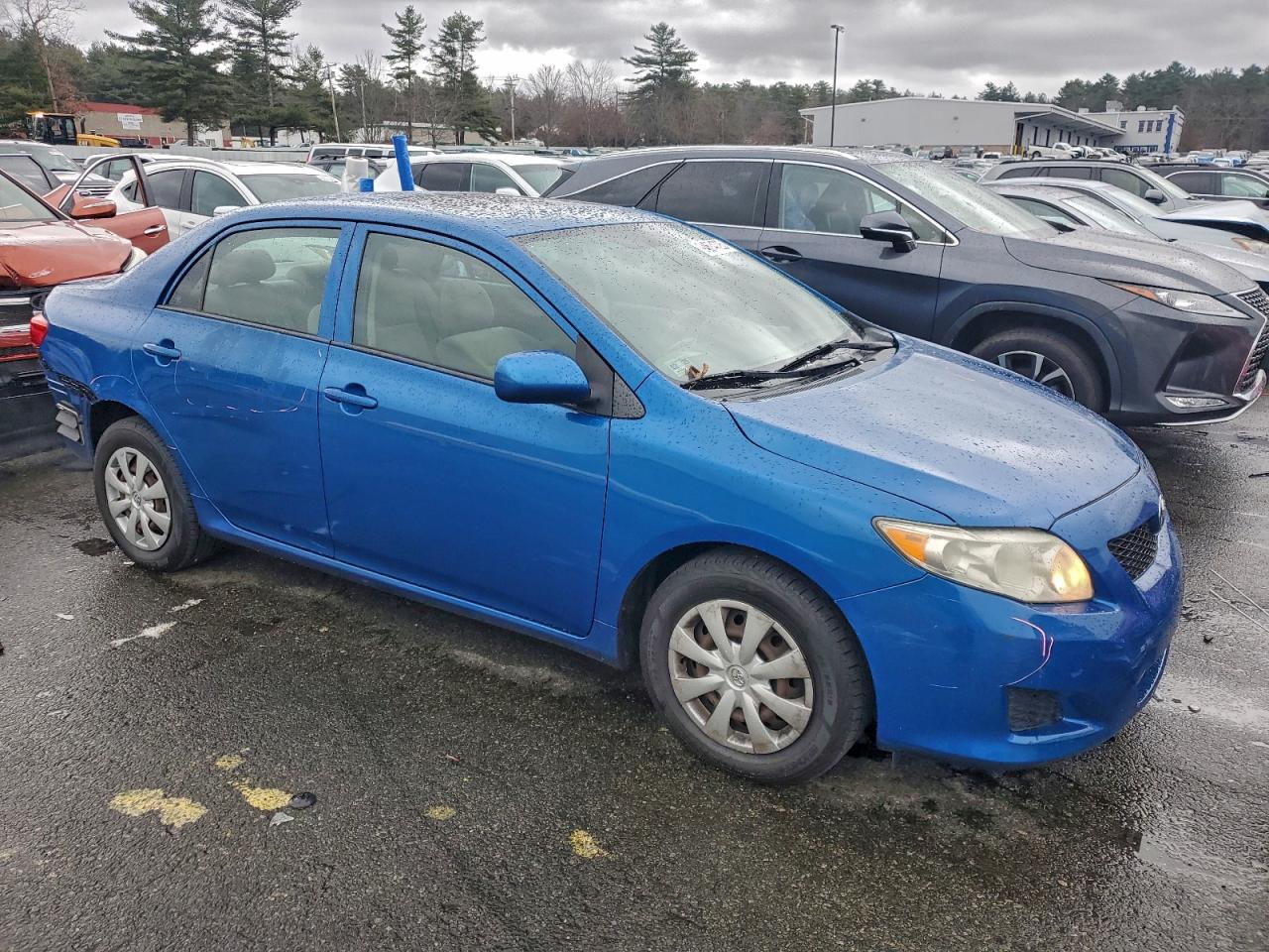 Toyota Corolla Base Image 2