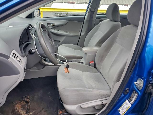 Toyota Corolla Base Image 6