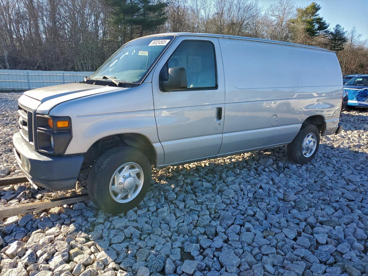 Ford Econoline E150 Van Image 1