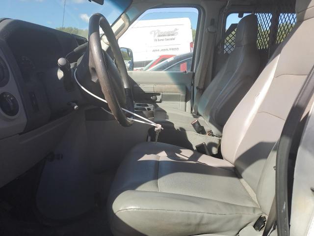 Ford Econoline E150 Van Image 12