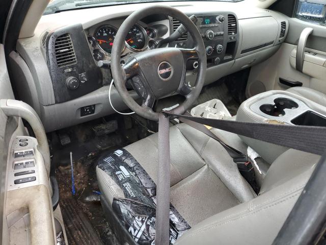 GMC Sierra K2500 Heavy Duty Image 3