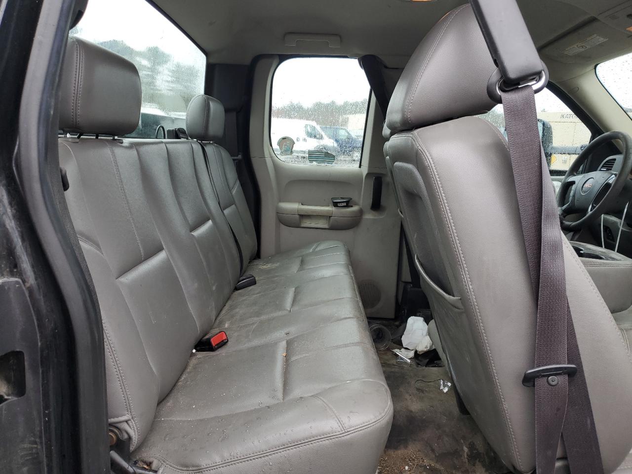 GMC Sierra K2500 Heavy Duty Image 10