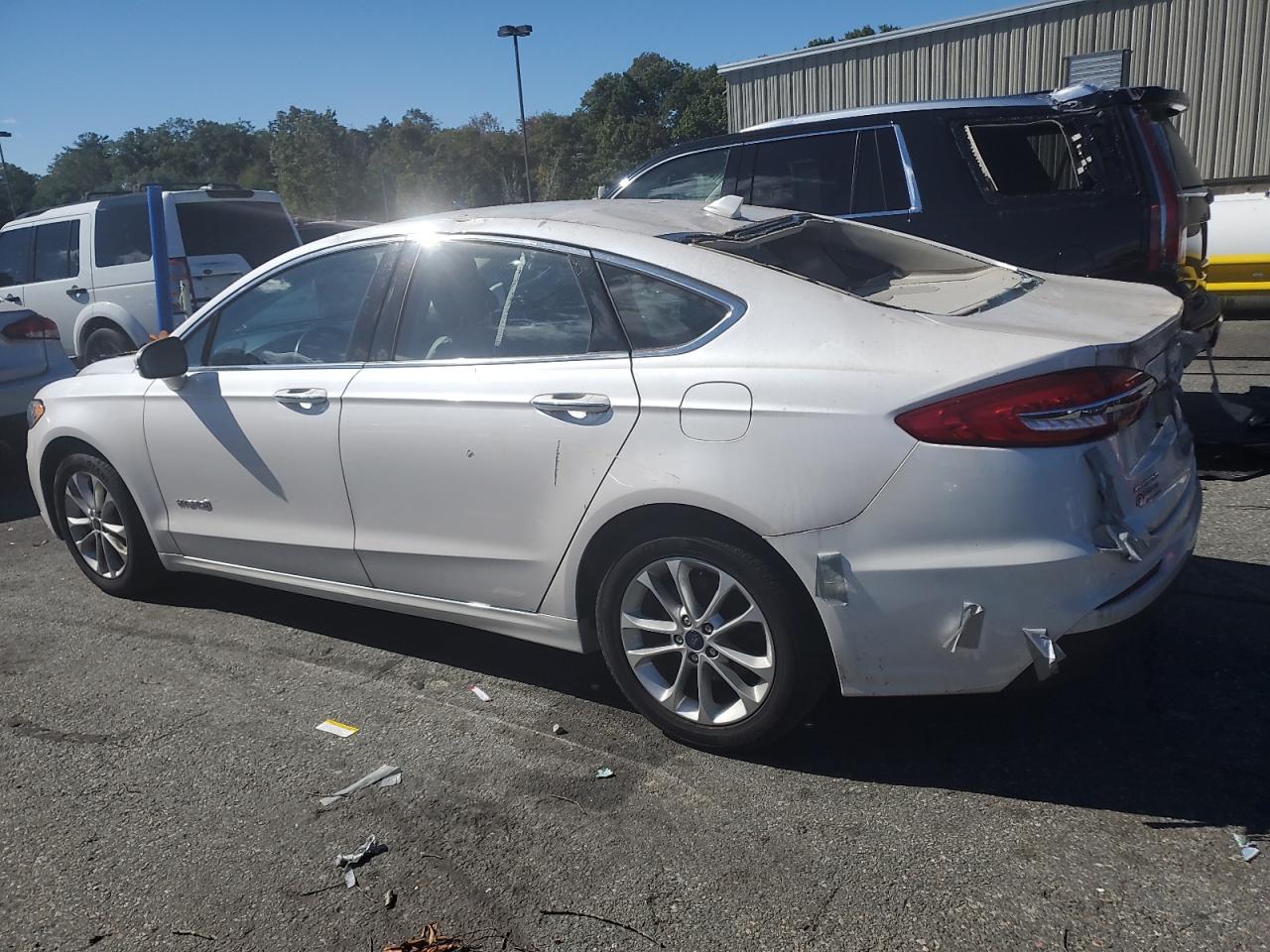 Ford Fusion Sel Image 2