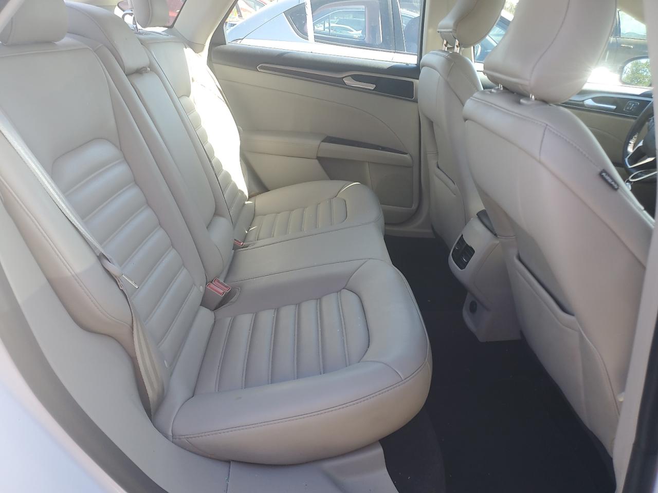 Ford Fusion Sel Image 10