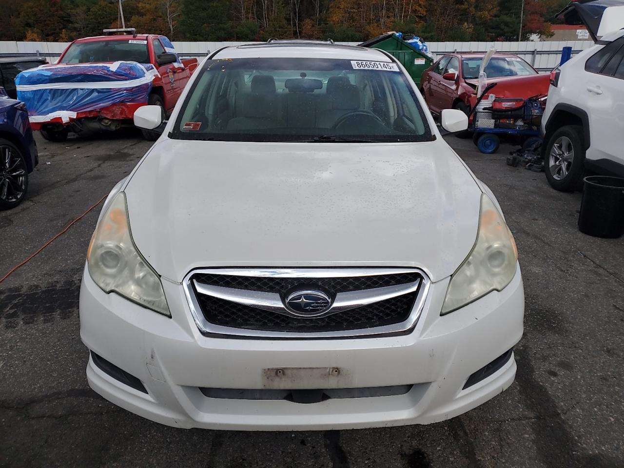 Subaru Legacy 2.5i Premium Image 6