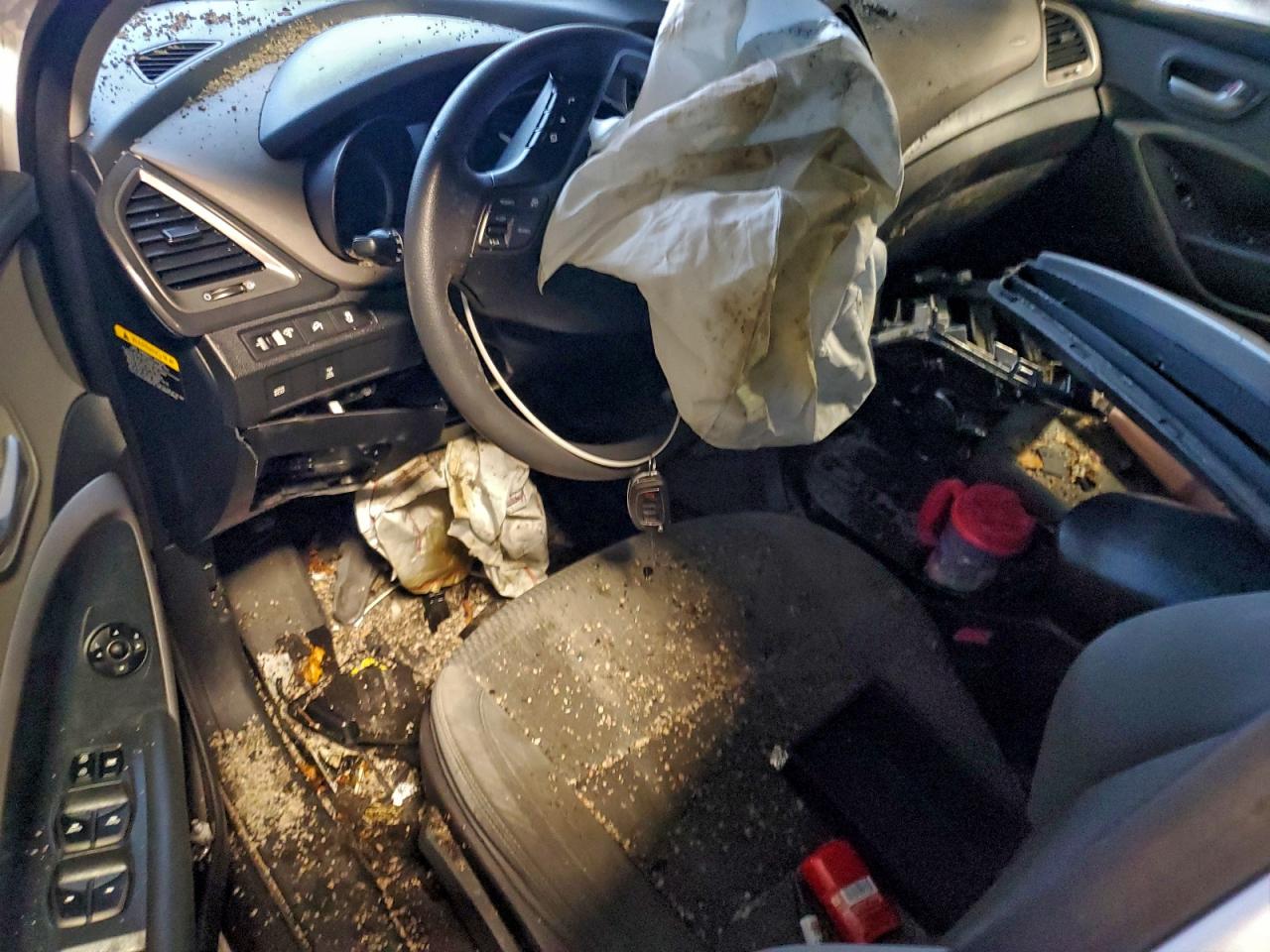 Hyundai SANTA FE Image 6