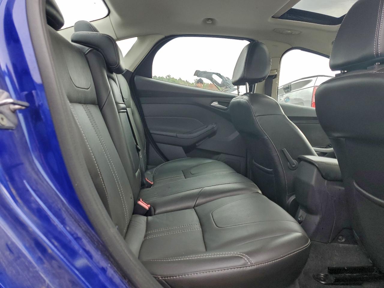 Ford Focus Se Image 11