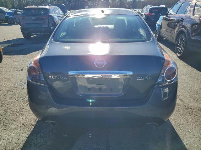 Nissan Altima Base Image 10