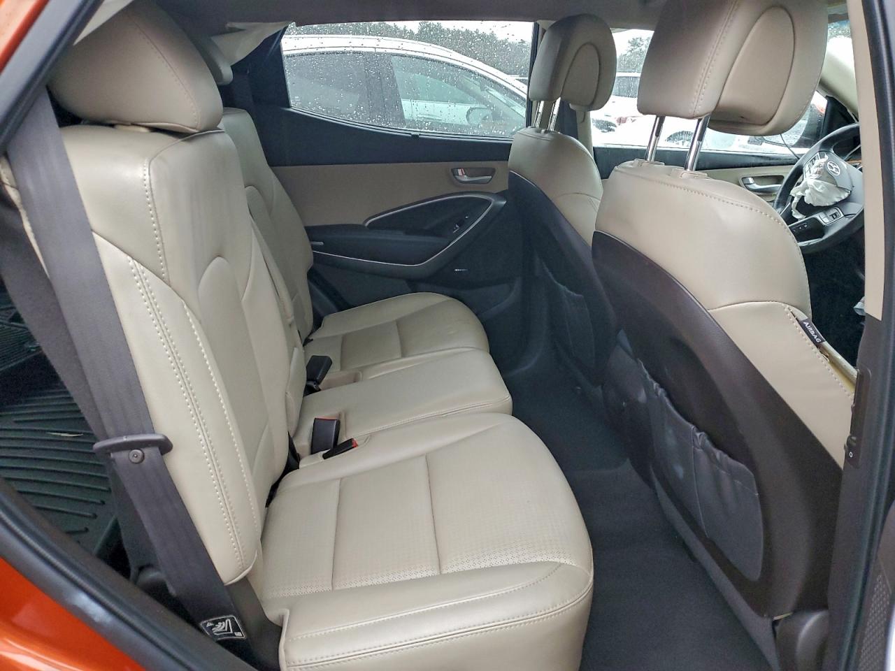 Hyundai SANTA FE Image 13