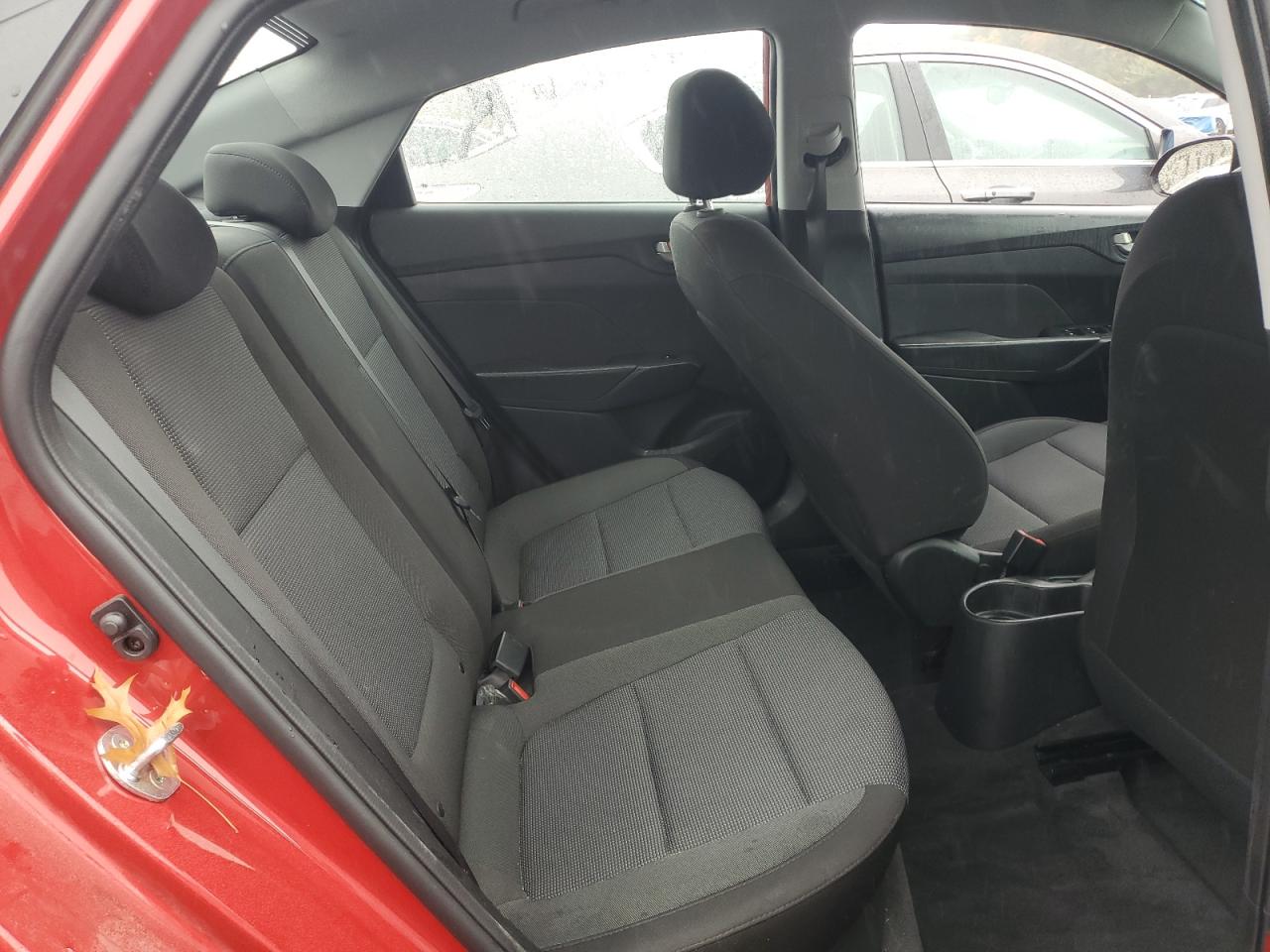 Hyundai ACCENT Se Image 10