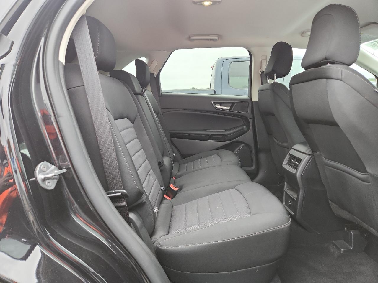 Ford Edge Se Image 13