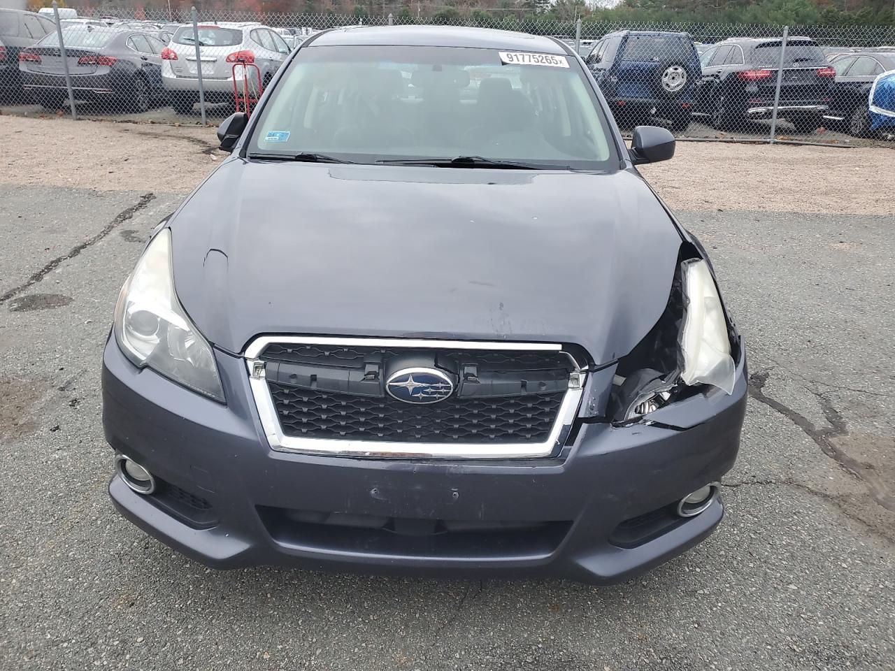 Subaru Legacy 2.5i Limited Image 3