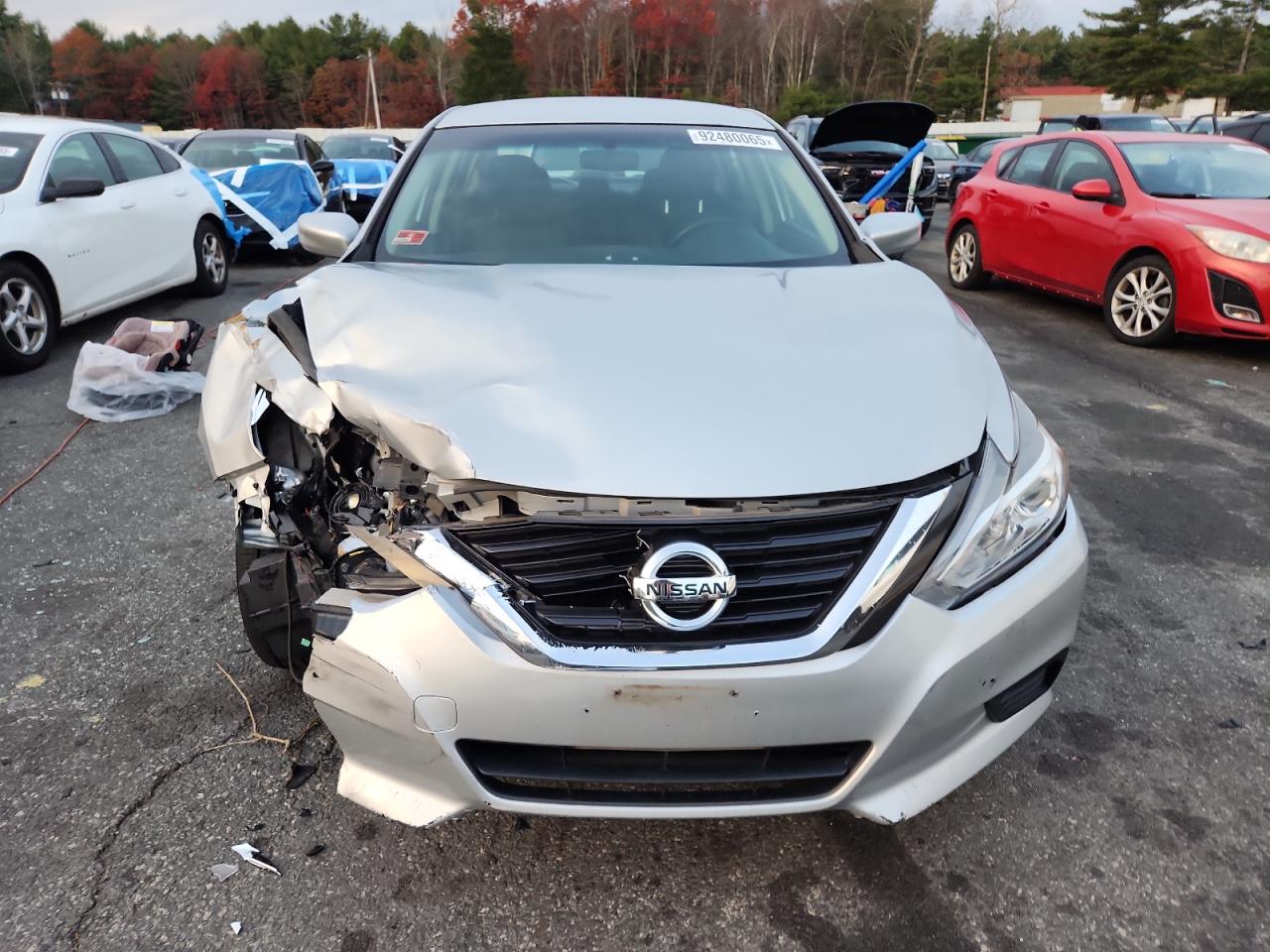 Nissan Altima 2.5 Image 13