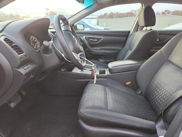 Nissan Altima 2.5 Image 3