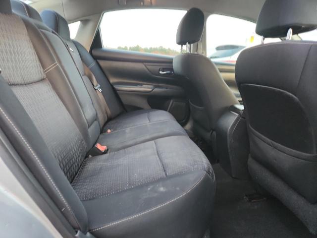 Nissan Altima 2.5 Image 8