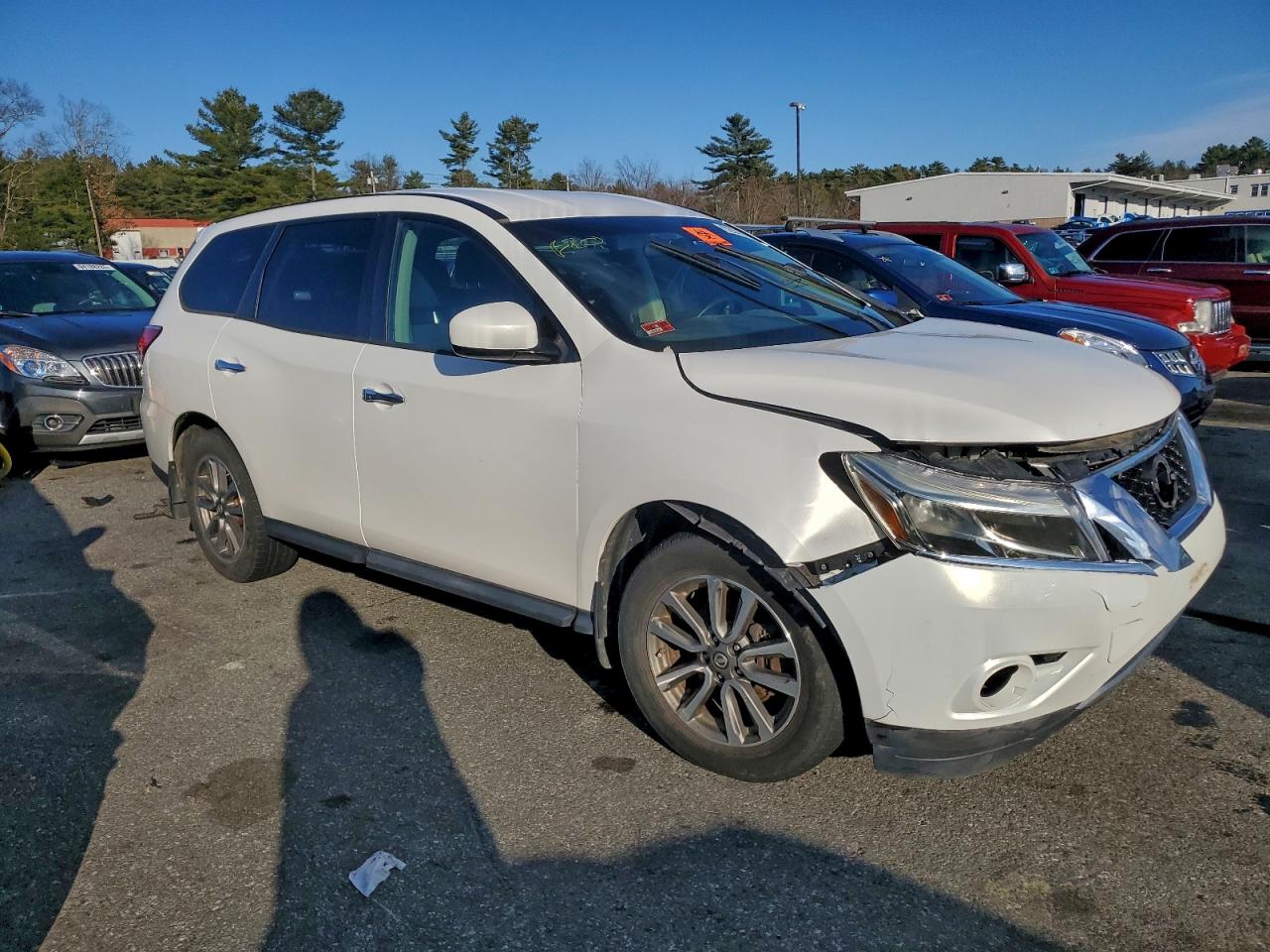 Nissan Pathfinder S Image 10