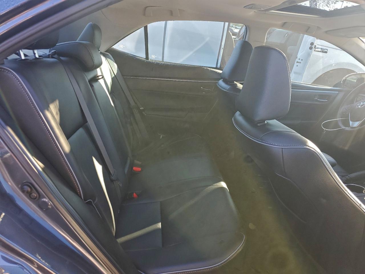 Toyota Corolla Eco Image 12