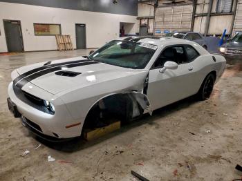  Salvage Dodge Challenger