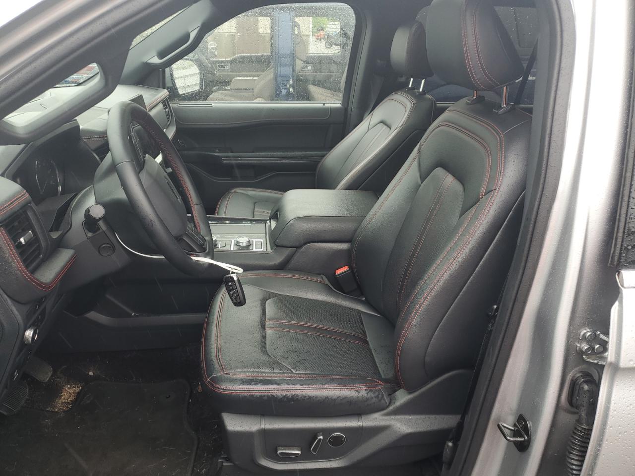 Ford Expedition Limited Image 11