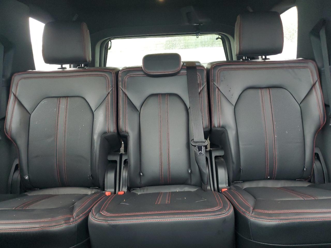 Ford Expedition Limited Image 8