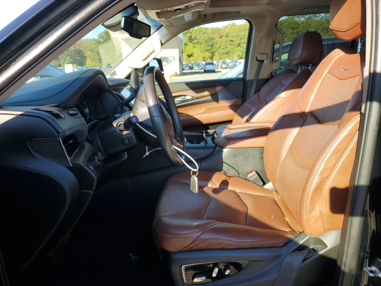 Cadillac Escalade Premium Image 7