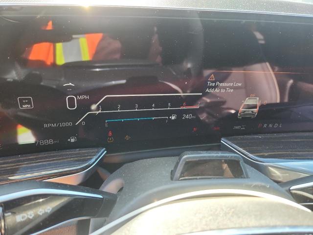 Cadillac Escalade Premium Luxury Image 4