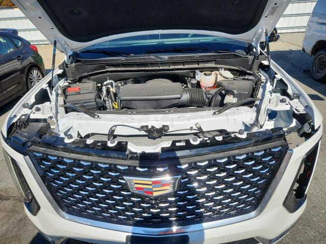 Cadillac Escalade Premium Luxury Image 13