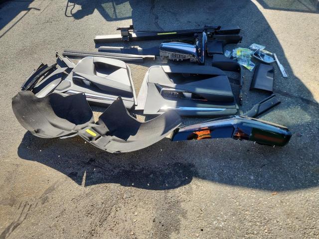 Cadillac Escalade Premium Luxury Image 11