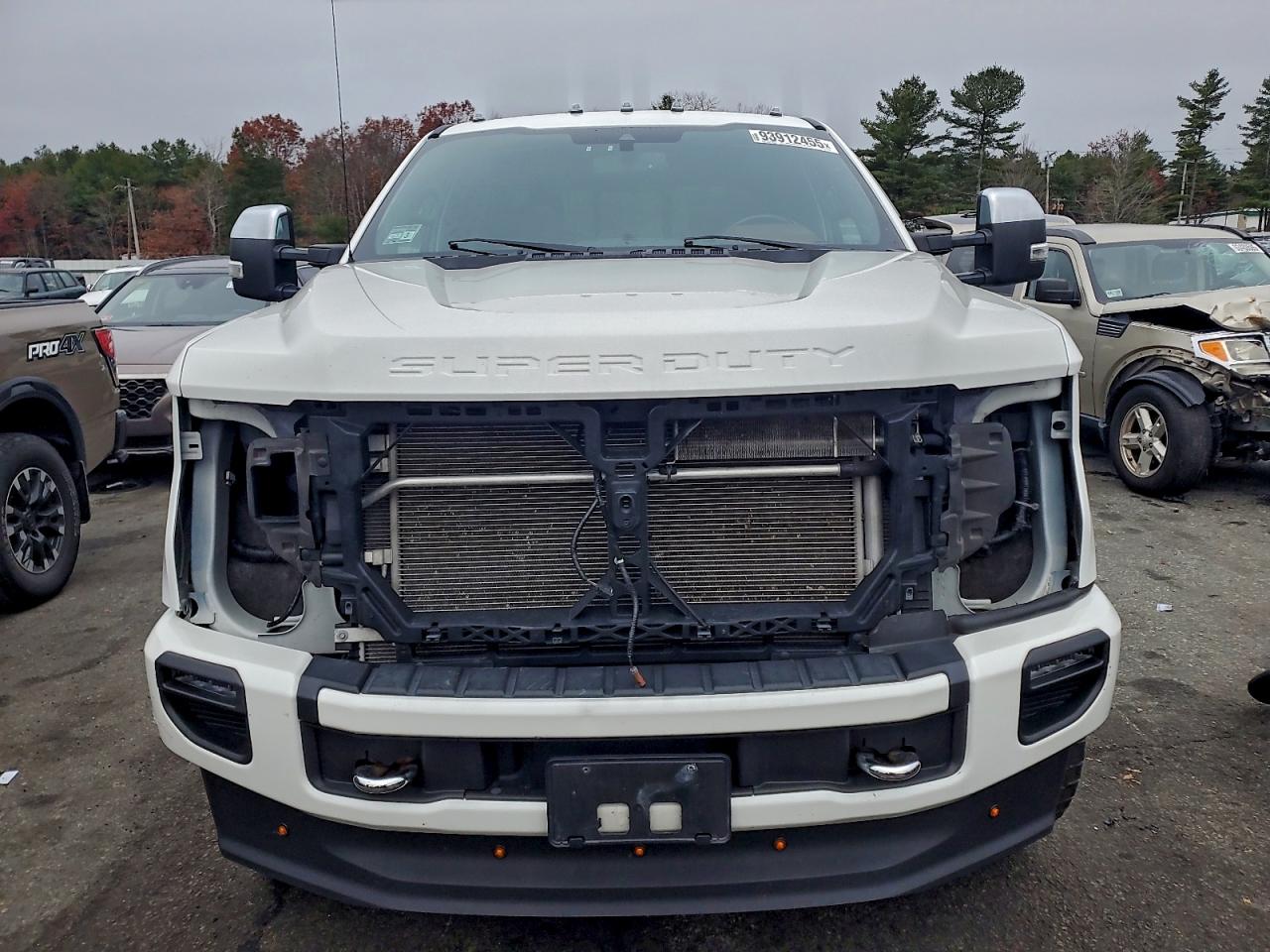 Ford F-350 Super Duty Image 3