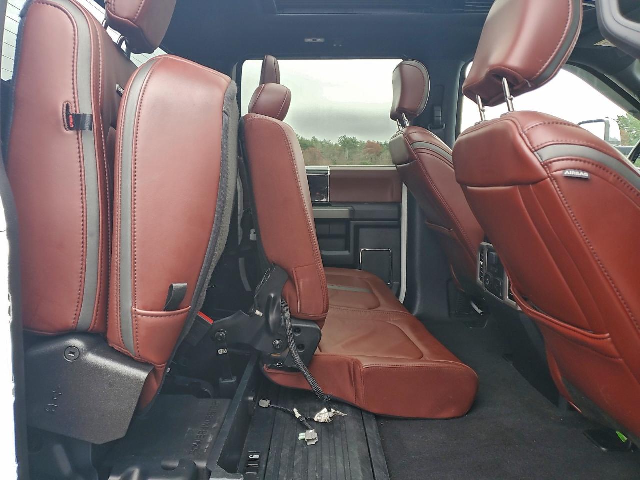 Ford F-350 Super Duty Image 6